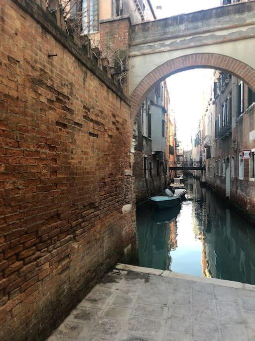 Walk On The Water ✧ 5 Minutes To Rialto Bridge Lejlighed Venedig Eksteriør billede