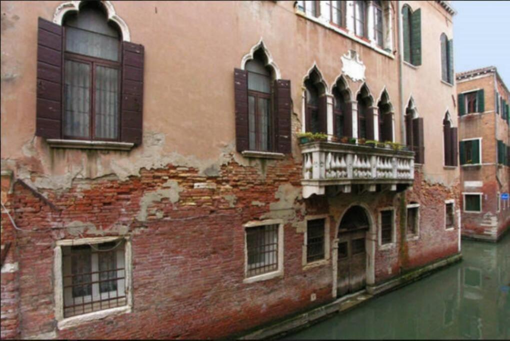 Walk On The Water ✧ 5 Minutes To Rialto Bridge Lejlighed Venedig Eksteriør billede
